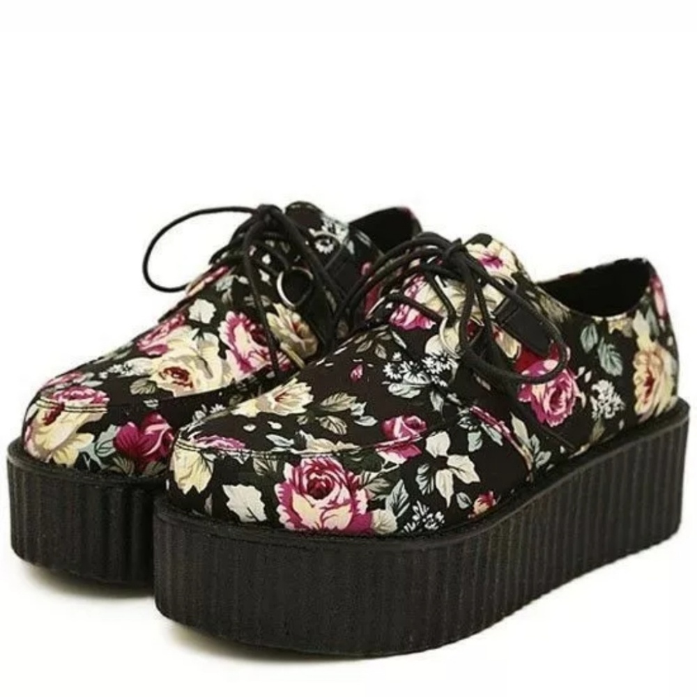 3/$30 platform shoe floral size 39
